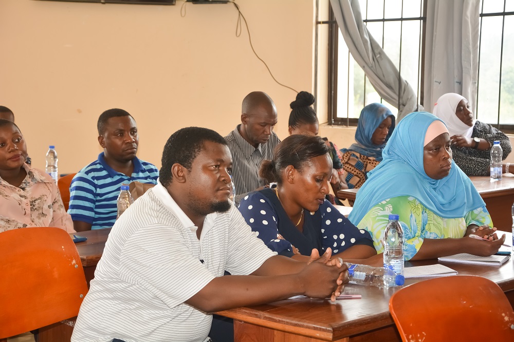 TARI Naliendele trained Extension Officers on good agricultural practices for cultivation of groundnut crop