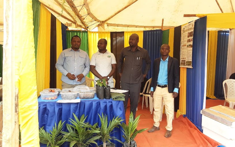 TARI staff continue with exhibitions of various agricultural technologies in the SIDO national exhibition