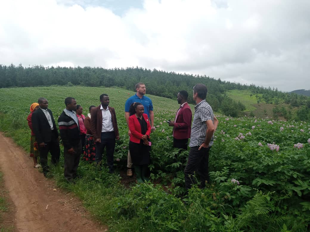 IITA and USA Visit TARI Kifyulilo