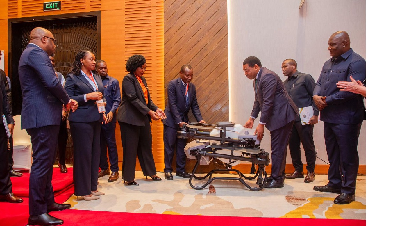 WAZIRI MKUU AKABIDHI NDEGE NYUKI KWA TARI KUIMARISHA UTAFITI NA MATUMIZI ENDELEVU YA ZANA ZA KILIMO.